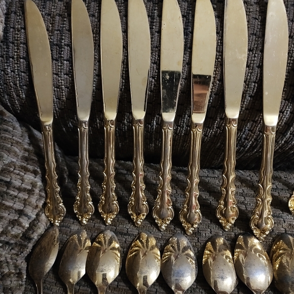 Rogers Golden Melody Flatware Set Gold Electroplated Stainless Steel 34pcs - Picture 11 of 16